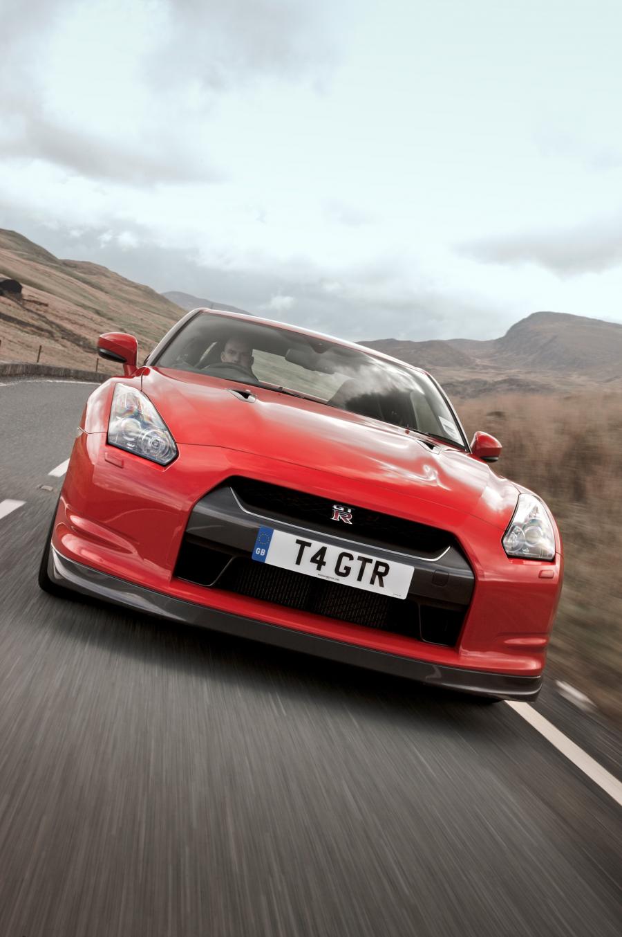  Nissan GT-R 2007 года  (фото 349 из 480)